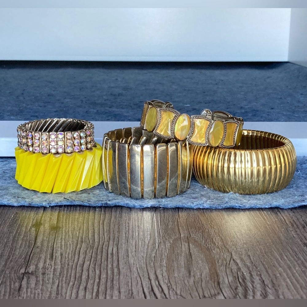 Lot Of 5 Vintage Monet Rhinestone Metal Lucite Stretch Bangle Bracelets
